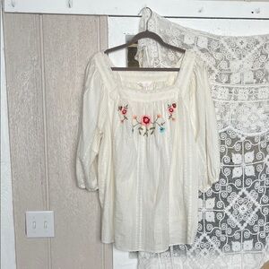 LC Lauren Conrad Ivory Peasant Blouse with Floral Embroidery